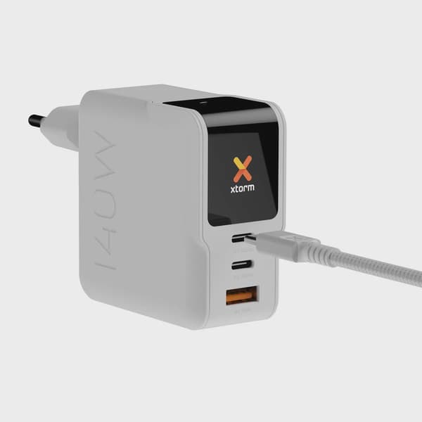Xtorm 140W GaN3 NextGen Hemladdare USB-C/C/A GRS Vit
