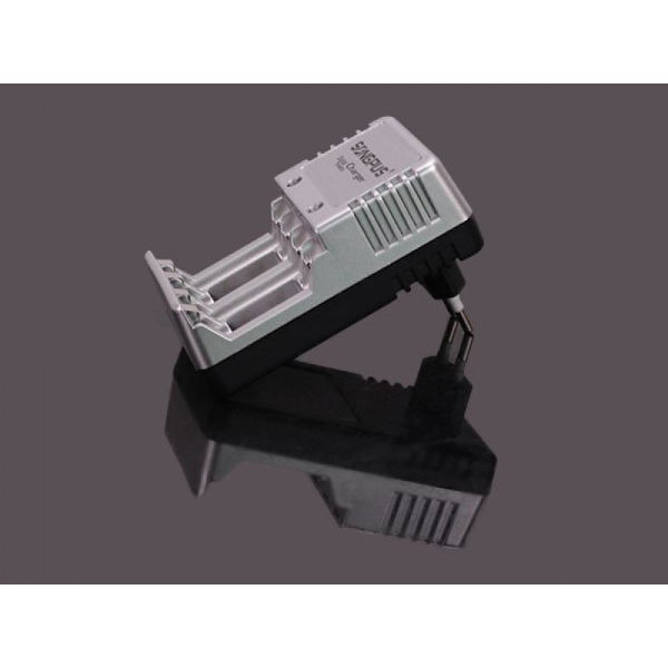4x Batterioplader - AA, AAA & 9V Batterier Silver