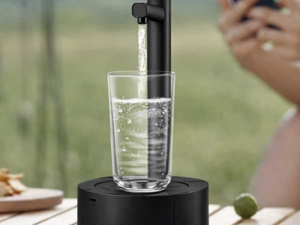 Vattenpump dispenser USB flaska Black