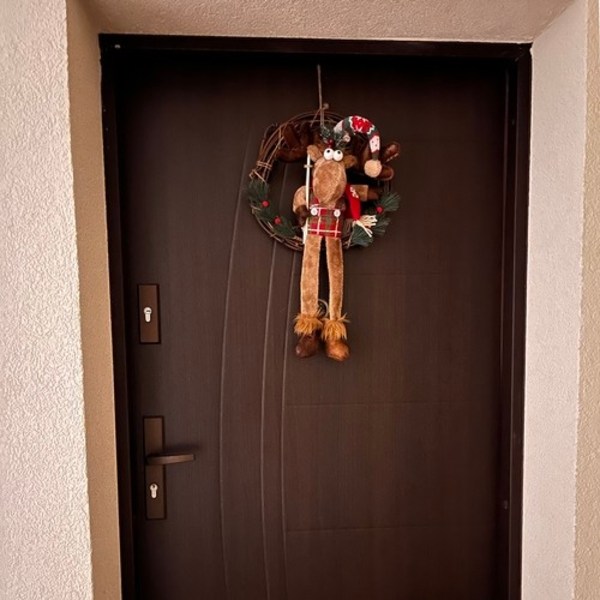 Julekrans på døra - reinsdyr