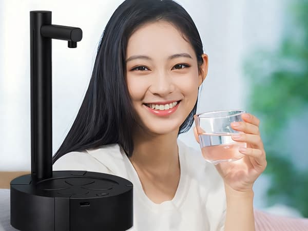 Vattenpump dispenser USB flaska Black