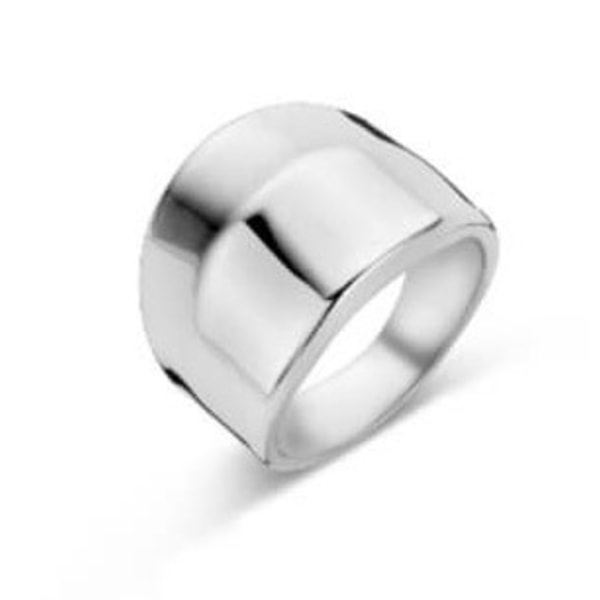 Ring i silverfärgad Victoria-design