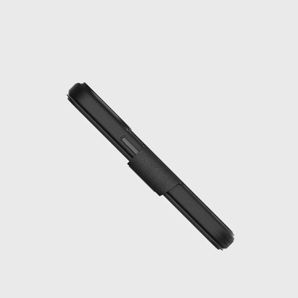 Tech21 Evo Lite Wallet iPhone 14 Pro Svart