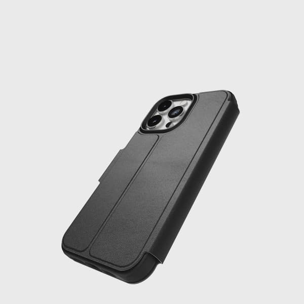 Tech21 Evo Lite Wallet iPhone 14 Pro Max Svart