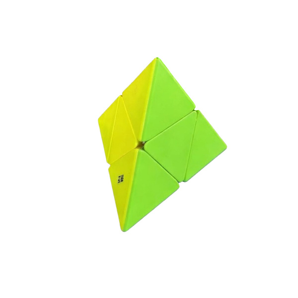 Pyramid speedcube