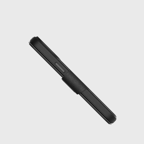 Tech21 Evo Lite Wallet iPhone 14 Pro Max Svart