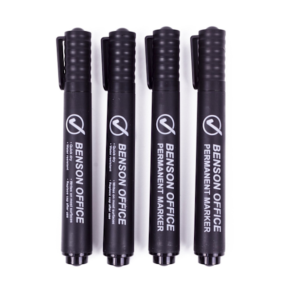 Permanent marker 4 svart