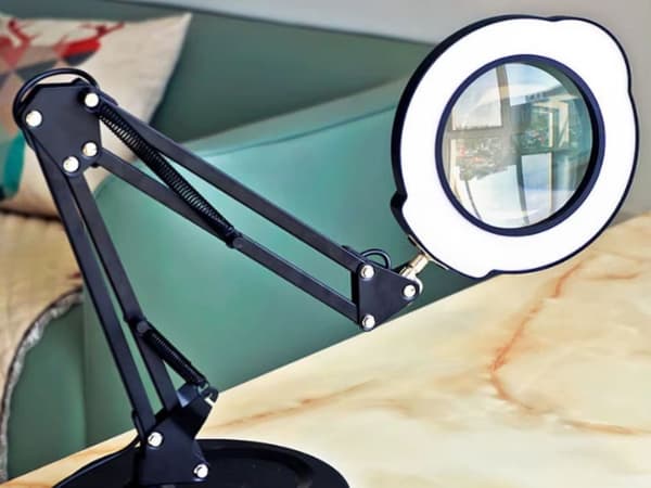Förstoringslampa skrivbord 10x LED