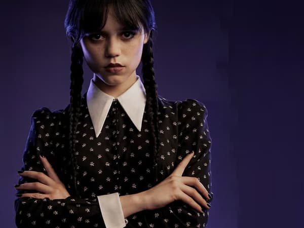 Klänning Wednesday Addams kostym barn halloween förklädnad 135