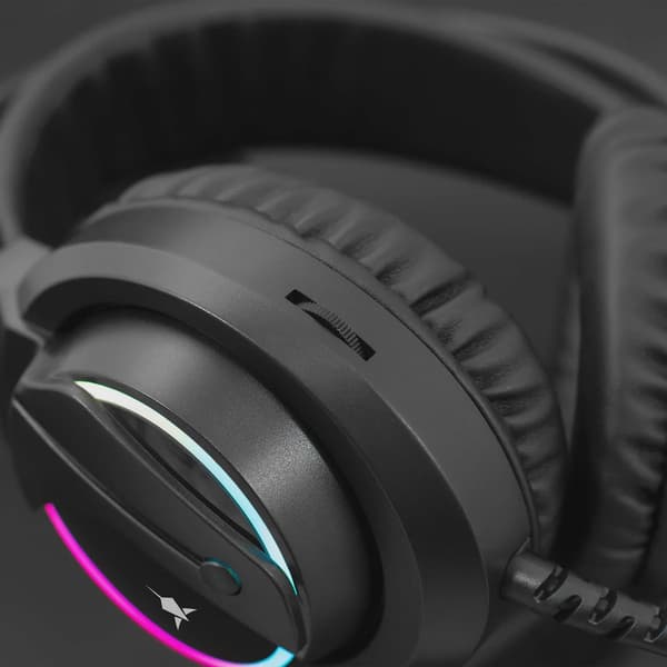 White Shark WOLF On-Ear Gaming Headset Svart