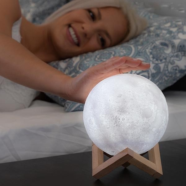 Lampe - Moon Lamp / Månelampe - 8cm - Justerbar farge Multicolor