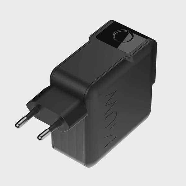 Xtorm 140W GaN3 NextGen Hemladdare USB-C/C/A GRS Svart