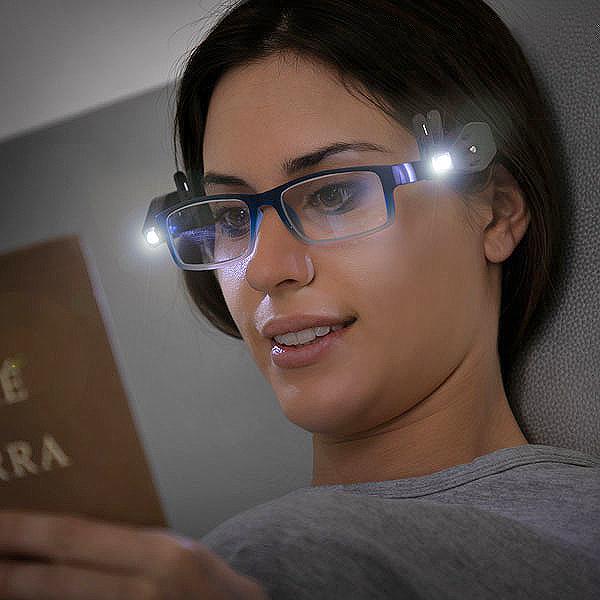 LED-lampe til briller - Fastgøres direkte på brillerne Black
