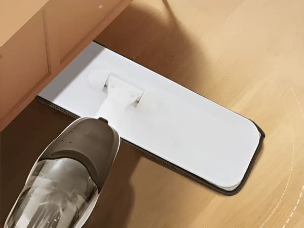 Flatmopp 120 cm - Med sprayfunktion och 3 mikrofiberdukar