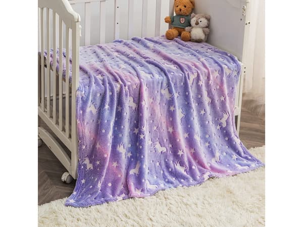 Teppe med Selvlysende Stjerner - 150x200cm Purple