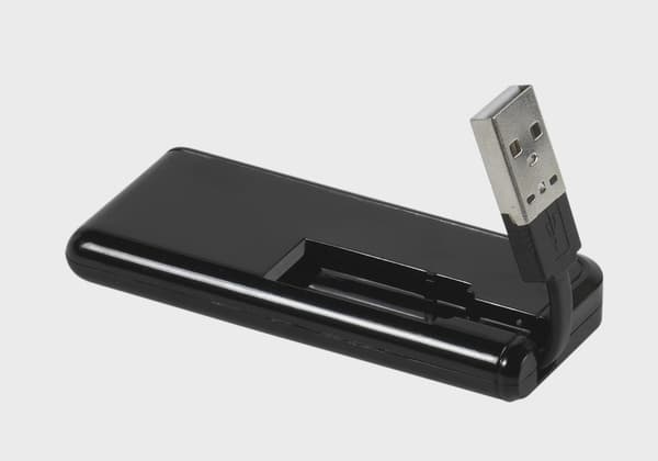 Vivanco 4x Port kompakt passiv USB-A 2.0 HUB Svart