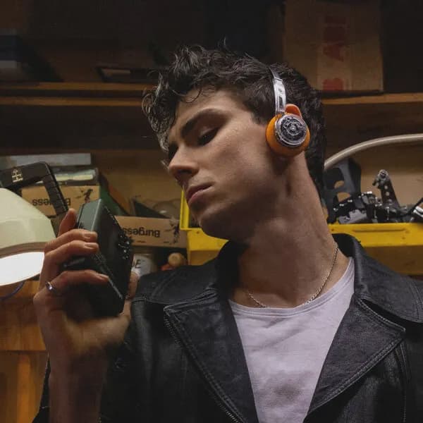 Mondo Freestyle On-Ear BT Headset Transparent