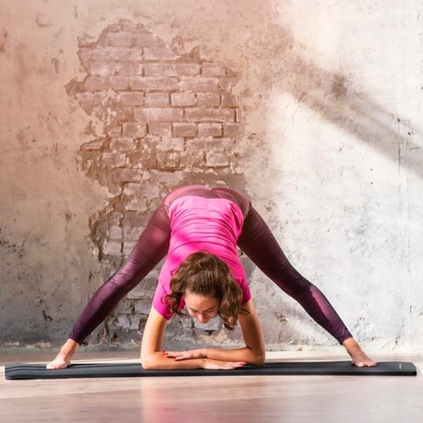 Yogamatta / Träningsmatta - Matta till Yoga - 180 x 60 cm Svart