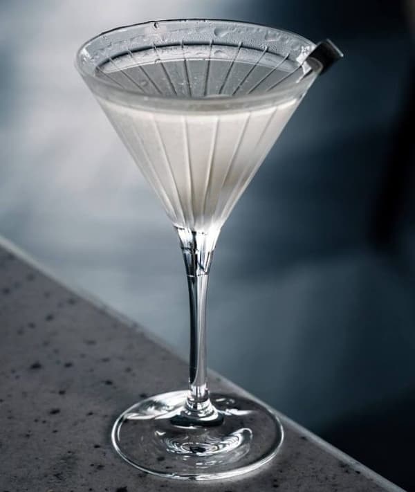 RCR Timeless Martiniglas 21 cl (6 st)