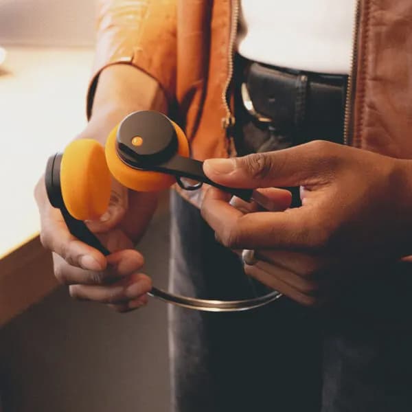 Mondo Freestyle On-Ear Bluetooth Headset Svart