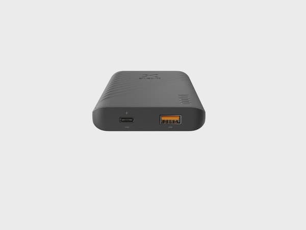 Xtorm Power Bank 10.000mAh 15W USB-C & USB-A Svart