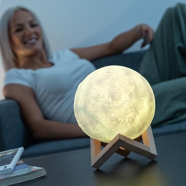 Lampe - Moon Lamp / Månelampe - 8cm - Justerbar farge Multicolor