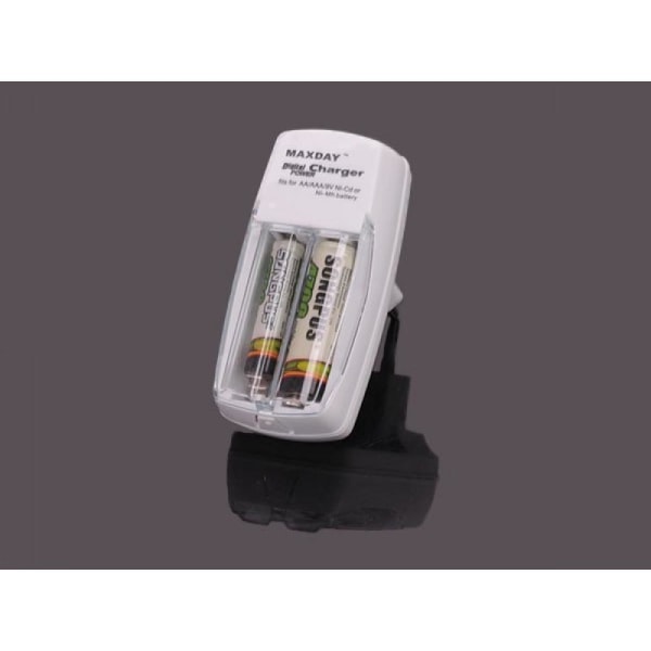 2x batterilader / lader - AA & AAA batterier White 8d23 | White | 117 |  Fyndiq