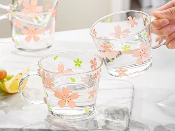 Middagsservis 6-delar - Skålar, muggar, glas i blomdesign