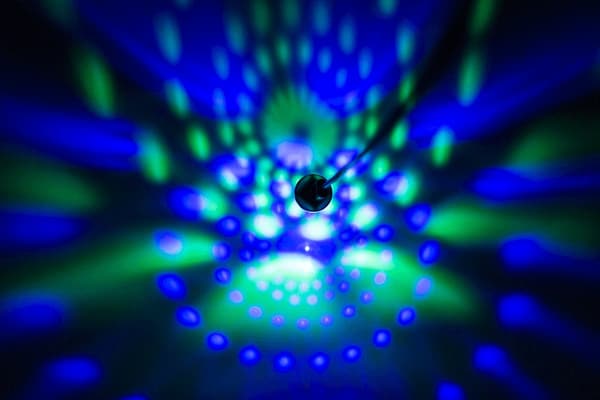 RGB LED Diskobelysning via USB – Lydreaktiv