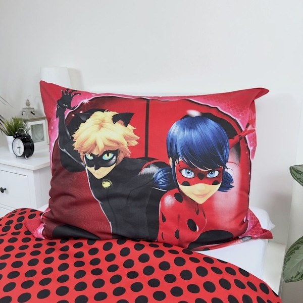 Miraculous Ladybug sängkläder Paris 140×200 cm, 70×90 cm