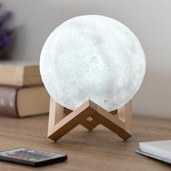 Lampe - Moon Lamp 15 cm / Natlampe - Månelampe - Justerbar farve Multicolor