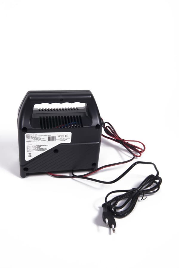 Batteriladdare 220-240V / 6-12V / 6A