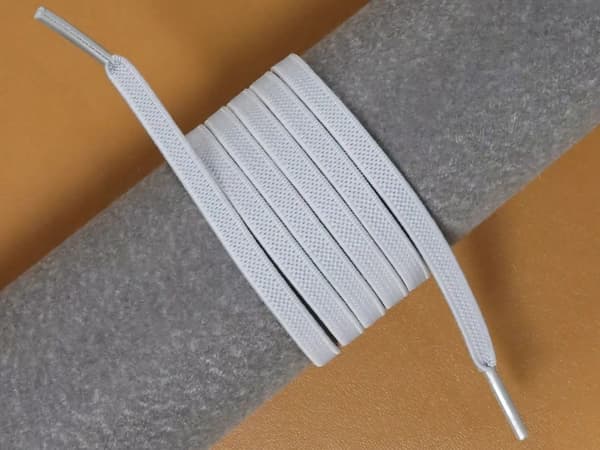 Elastiska, icke-bindande skorelinor 100 cm White