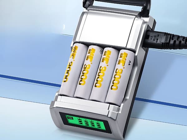 Batteriladdare AA/AAA - Automatisk snabbladdare