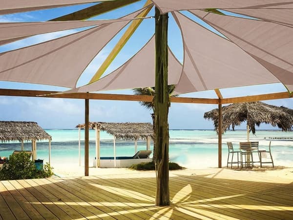 Solsejl med UV-Beskyttelse til Terrasse – 3x3x3 m Beige