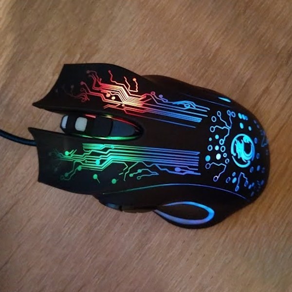 Gaming Mus med Skiftende Lys / Computermus - Estone X9 Black