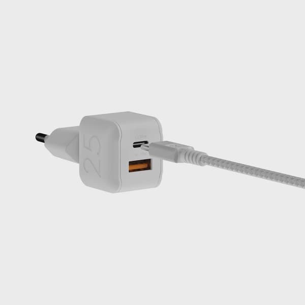 Xtorm 25W GaN3 NextGen Hemladdare USB-C/A GRS Vit