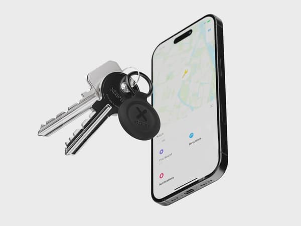 Xtorm TravelTag Tracker för iOS och Android Svart