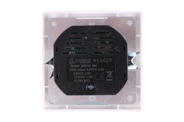 Jordat vägguttag med USB-A/C vitt