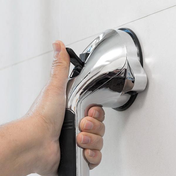 Apukahvat Kylpyhuoneisiin - Kiinnitetään seinään imukupilla Silver