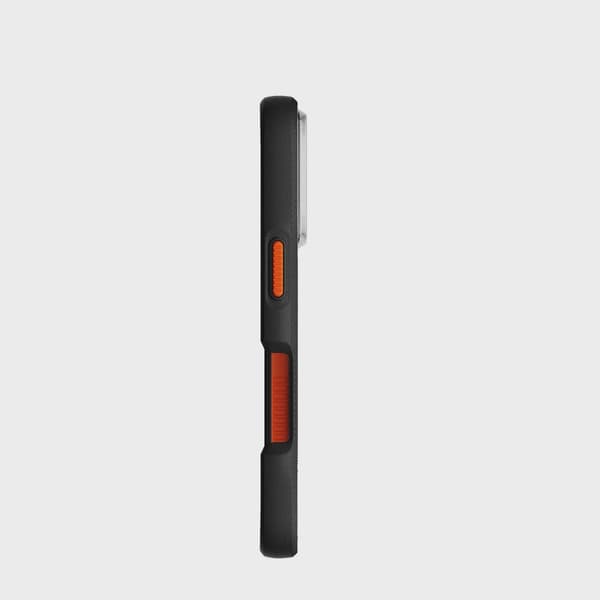 Tech21 Evo Pro MagSafe med handlina iPhone 18 Pro/17 Pro Transp./Svart