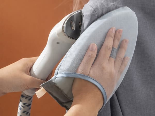 Mini strykbräda handske ångstrykning