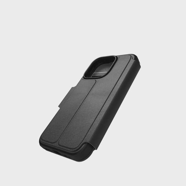 Tech21 Evo Lite Wallet iPhone 15 Pro Svart