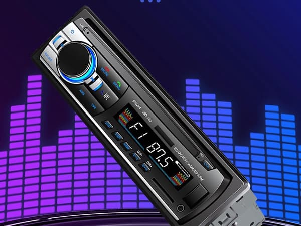 Bilradio 1-DIN - Bluetooth, mikrofon, 4×60 W