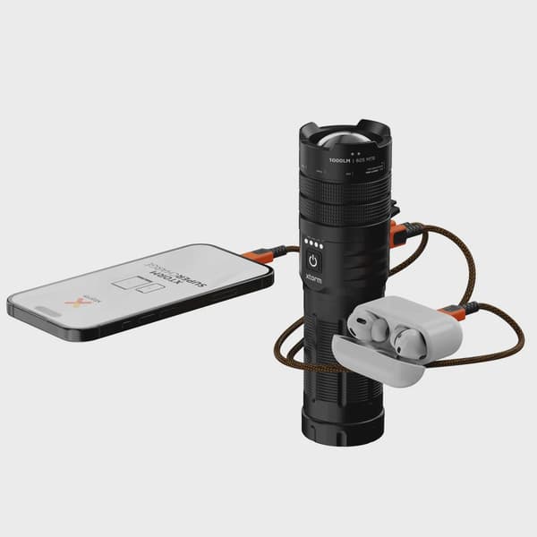 Xtorm Flashlight Power Bank 10.500 mAh USB-C PD20W Svart