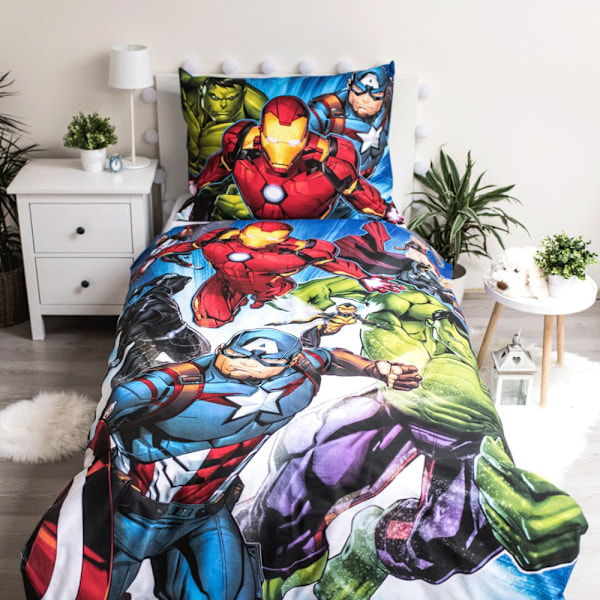 Avengers sängkläder set 140×200 cm, 70×90 cm
