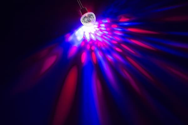 RGB LED Diskobelysning via USB – Lydreaktiv