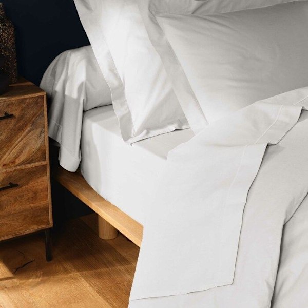 Tyynynpäällinen - 100% puuvillaa - Valkoinen - 50x70 cm - Pestävä - Kudonta 57 lankaa/cm2 Vit