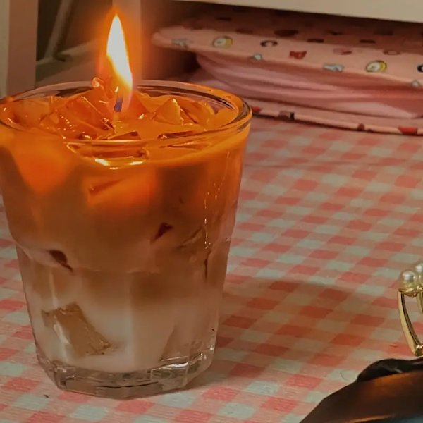 Kaffekopp duftlys - kreativ gaveeske, rik duft, perfekt valg for jul og høytider