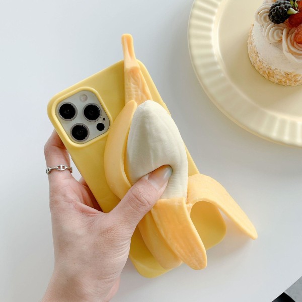 Män Kvinnor Kreativ Rolig Nyhet Snygg Klämbar 3d Gul Banan Toy Decoration Phone case IPHONE 14 PRO
